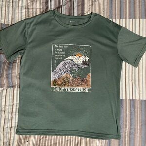 Short sleeve tee shirt